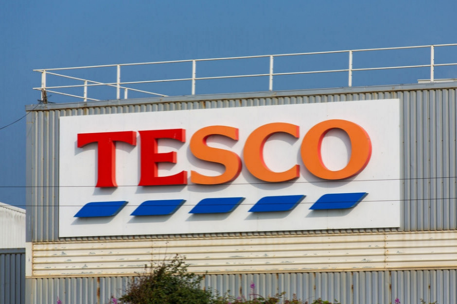 Raklamy Tesco wprowadzały w błąd?, fot. Shutterstock Tesco ma kłopoty przez reklamę wegańskiego burgera