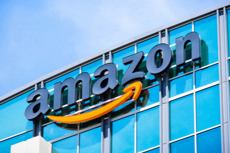 Amazon otwiera dom towarowy. Klienci chcą mierzyć ubrania na miejscu
