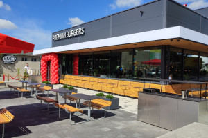 MAX Premium Burgers otworzyła drugi lokal w Poznaniu