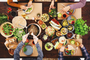 65 proc. Polaków uważa, że dieta roślinna jest modna, fot. Shutterstock