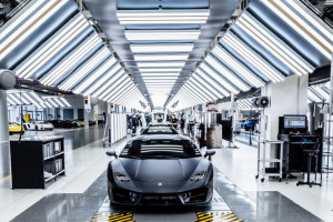 Polacy inwestują w luksusowe samochody, fot. mat. pras. Lamborghini