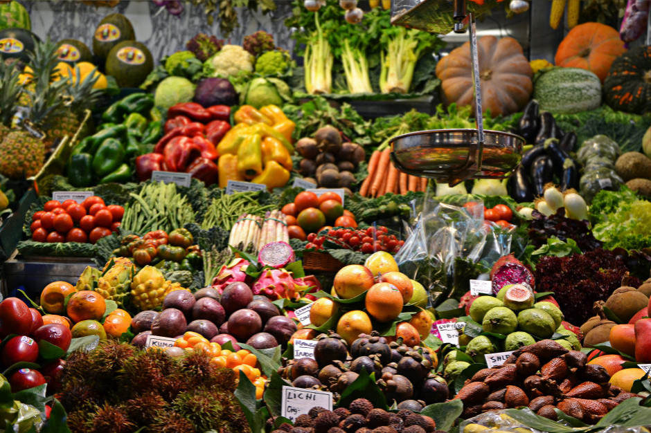 Inflacja nie omija owoców i warzyw. Które podrożały najbardziej?