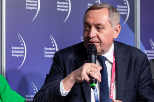 Kowalczyk o cenach cukru: Najwięcej zamieszania zrobiły sieci handlowe