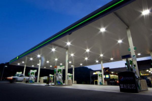 Sieć paliwowa BP przedłuża do odwołania promocję na zakup paliw