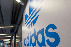 Axel Springer zorganizował kampanię przeciw Adidasowi ukrywając osobisty interes prezesa spółki