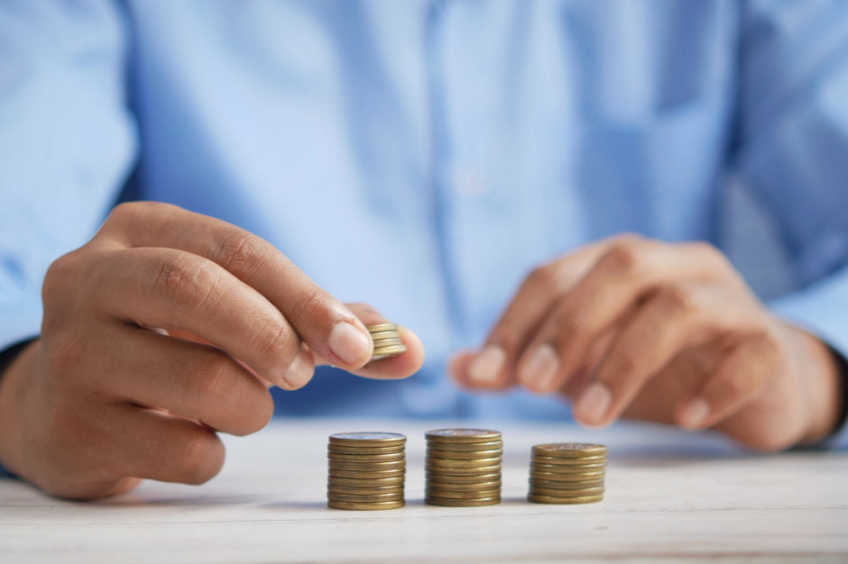 Prawie połowa pracujących Polaków wskazała, że poziom ich wynagrodzenia wzrósł w ciągu ostatniego kwartału; fot. shutterstock Badanie: na podwyżkę pensji liczy 42 proc. zatrudnionych