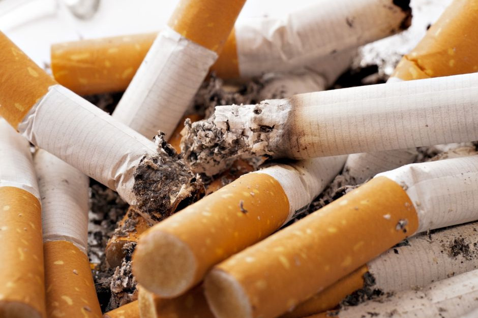 Polacy odreagowują stres w używkach. 70% wzrost w branży tytoniowej