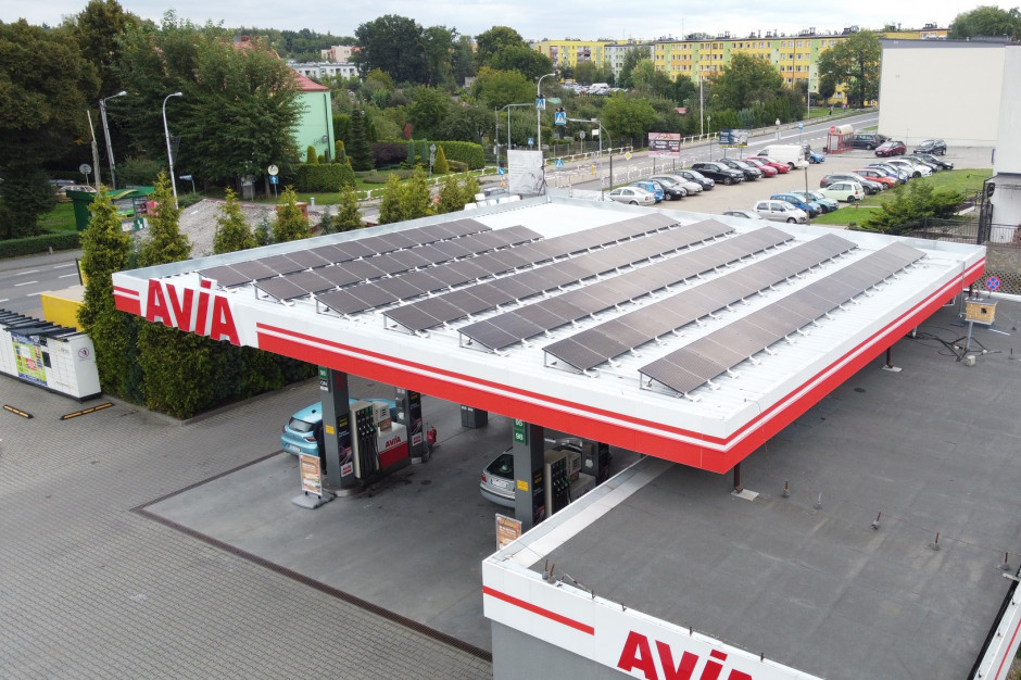 Stacja Avia, fot. mat.pras. Stacje AVIA chcą mniej płacić za prąd. Inwestują w fotowoltaikę