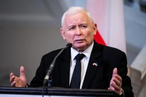 Walczymy z inflacją metodami łagodzącymi, zmniejszając ceny i obniżając podatki - powiedział Jarosław Kaczyński, fot. PAP