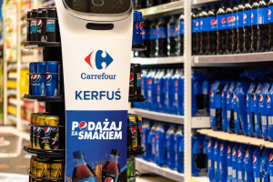 Roboty sprzedają Pepsi i chipsy Lay's w warszawskich sklepach Carrefour