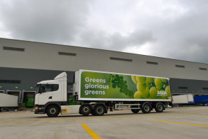 Brytyjska sieć sklepów spożywczych optymalizuje operacje transportowe
