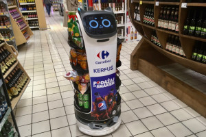 Robot Kerfuś, strefa Halloween - tak Carrefour zachęca do zakupów (zdjęcia)