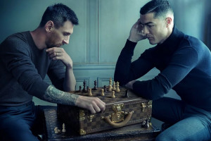 Messi i Ronaldo grają w szachy. Jaka jest symbolika zdjęcia Louis Vuitton?