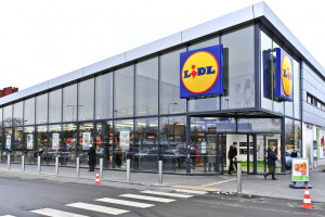 Polacy gotowi na sezon grillowy. Lidl stawia na wege alternatywy