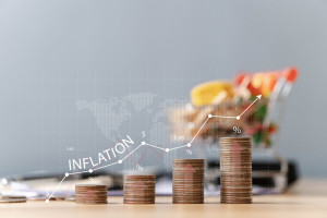 Blisko połowa badanych uważa, że inflacja w 2023 r. będzie wyższa niż rok wcześniej