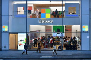 Microsoft zwalnia tysiące pracowników na całym świecie