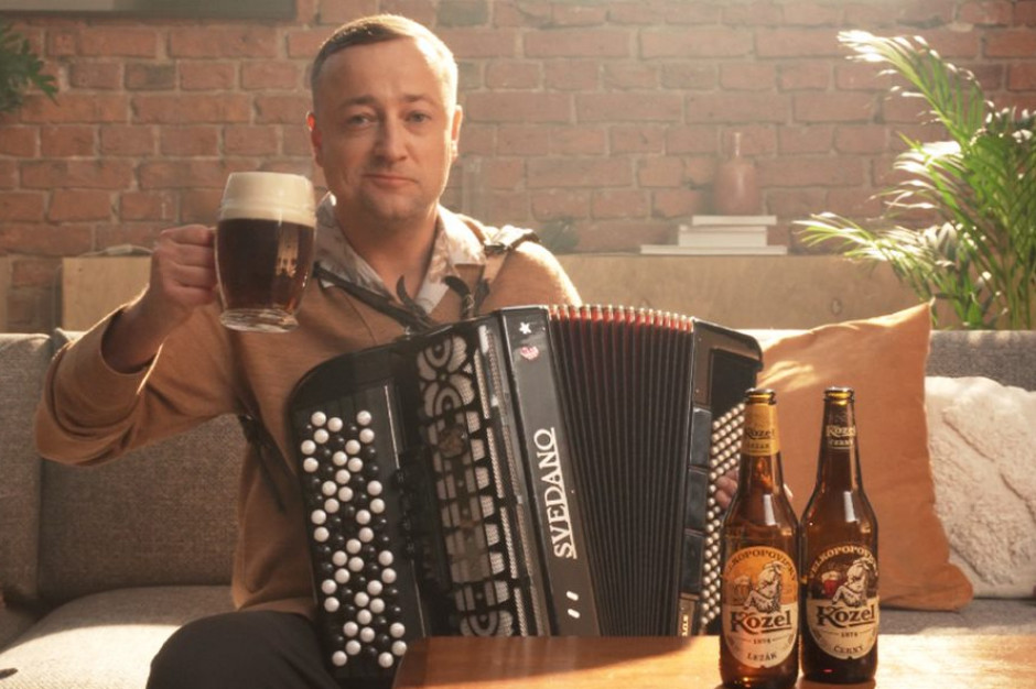 Czesław Mozil namawia do miksowania piw w konkursie Kkzel Mix