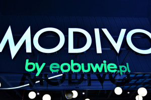 Zimowe wyprzedaże na e-obuwie.pl. Przeceny sięgają 60 proc.