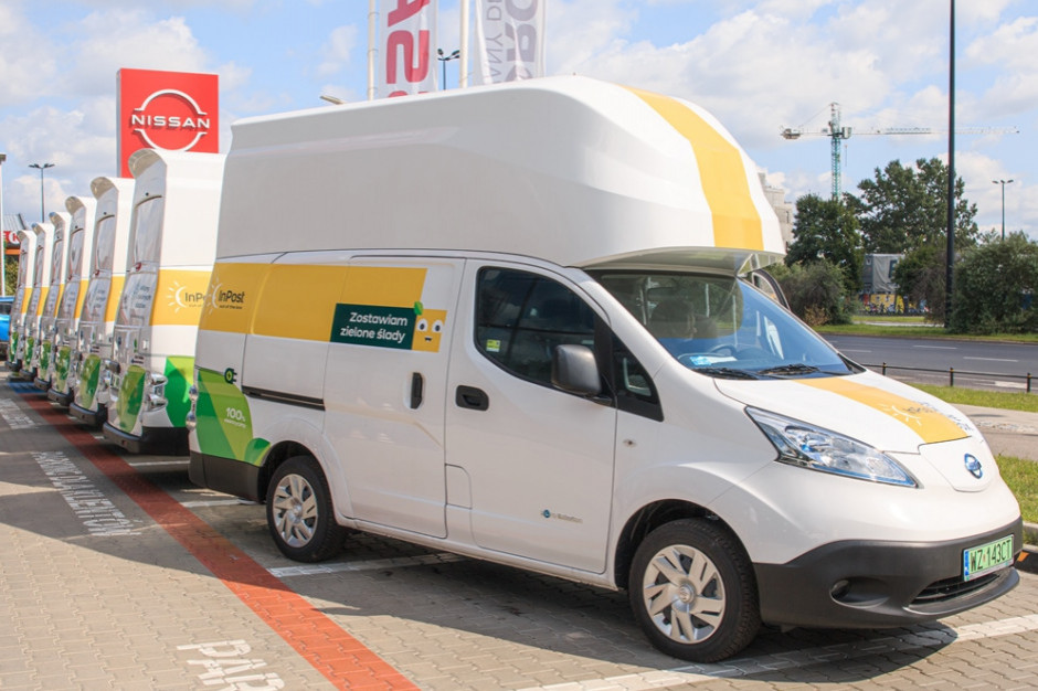 Na koniec 2022 roku po polskich drogach poruszało się 463 samochodów elektrycznych z logo InPos, fot. mat. pras. InPost dostarczył 30 mln paczek autami elektrycznymi, w tym roku podwoi flotę