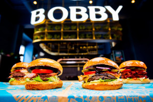 Bobby Burger to jedna z pierwszych sieci burgerowni w Polsce, fot. mat. pras.