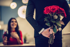 Polacy wybierają prezenty na Walentynki. Jakie i ile na nie przeznaczą?