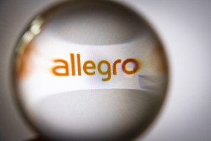 NASK ostrzega przed próbami wyłudzenia danych dostępowych do portalu Allegro, fot. shutterstock