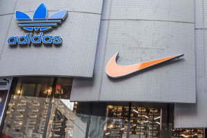 Adidas przez problemy z Yeezy może nigdy nie doścignąć Nike 