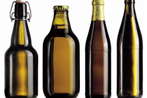 Kiedyś w małych sklepach sprzedawał się głównie alkohol. Dziś ta kategoria spada