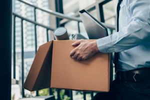 Nadchodzi fala zwolnień w handlu. Giganci planują cięcia etatów