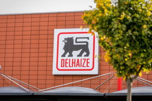 Sieć supermarketów sprzeda sklepy franczyzobiorcom. Jest reakcja pracowników