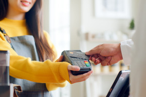 ABC płatności: optymalny checkout w sklepach stacjonarnych