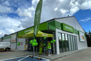 Szczęśliwa siódemka Higasy. Wysyp parków handlowych