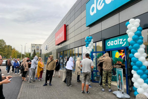 Dealz otworzył 11 nowych sklepów w ciągu jednego. Zbliża się do 300 (zdjęcia)