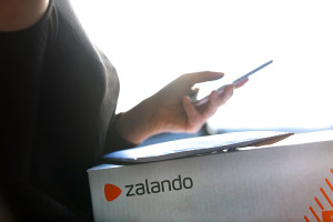 Zalando wprowadza system ZEOS. Chce stać się logistykiem dla marek