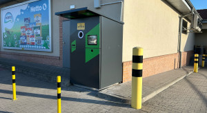 Sieć dyskontów uruchomiła pierwsze automaty do zwrotu opakowań. Testuje system kaucyjny