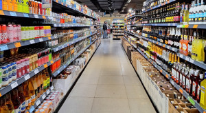 215 mln euro w gotówce. Właściciel Intermarche kupuje supermarkety i stacje benzynowe