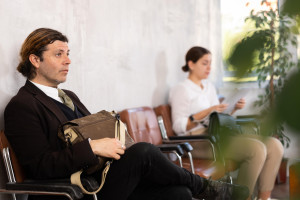 Zmiany w wynagrodzeniach i zwolnieniach lekarskich od 2026 roku. Rewolucja dla wszystkich pracowników