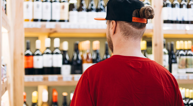 Ograniczenie sprzedaży alkoholu wraca na nowych warunkach. Jest projekt