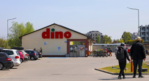 Mniej czasu, więcej Dino. Sieć widzi szansę w narastającym problemie