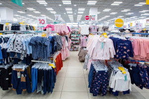 Zamykają 28 dyskontów popularnej sieci. Wkrótce ruszą wyprzedaże. Decyzja nieodwracalna