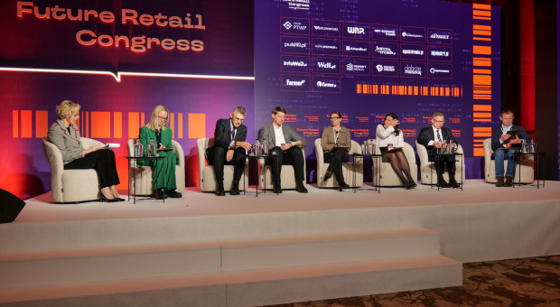 Handel 2030: Algorytmy przyspieszają, bezpieczeństwo staje się walutą