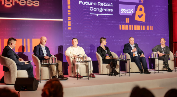 Marki w erze algorytmów. Jak zdobyć serce klienta, którego pilnuje AI?