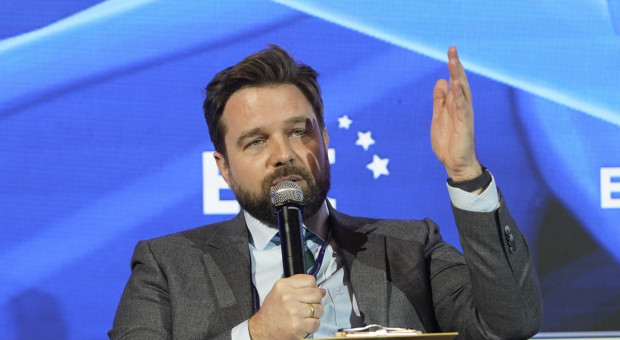 EEC: Koniec znanego e-commerce. Nadchodzi kosztowna rewolucja