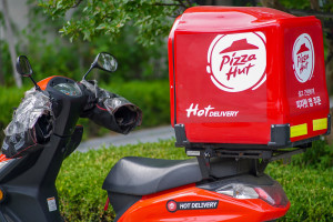 To koniec Pizza Hut, jaką znamy. Właściciel sprzedaje markę za miliardy