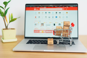 Spożywka napędzi sprzedaż internetową. Eksperci wskazują największy potencjał rynku