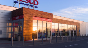 Kto przejmie biznes Tesco w Europie? W grze 561 sklepów