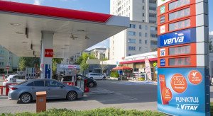 Efekt domina. Firmy szykują podwyżki, Polacy tną wydatki