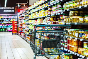 Ceny w sklepach znów zaskakują. Te produkty drożeją najszybciej