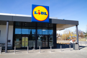 Lidl zmienia parkingi przy swoich sklepach. Nowość w ponad 800 lokalizacjach